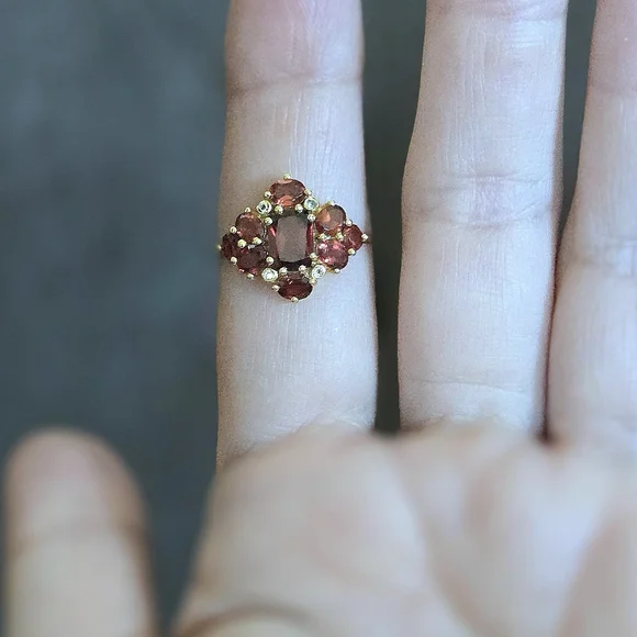 Shivam Garnet Cluster with White Topaz Ring💍 - NWT - Picture 4 of 16